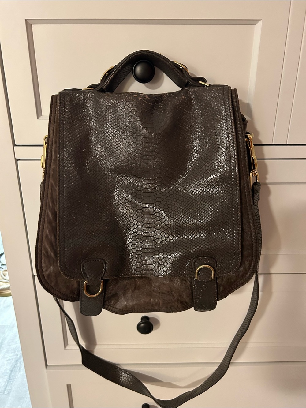 CC SKYE Cross Body Textured Dark Brown Leather Bag